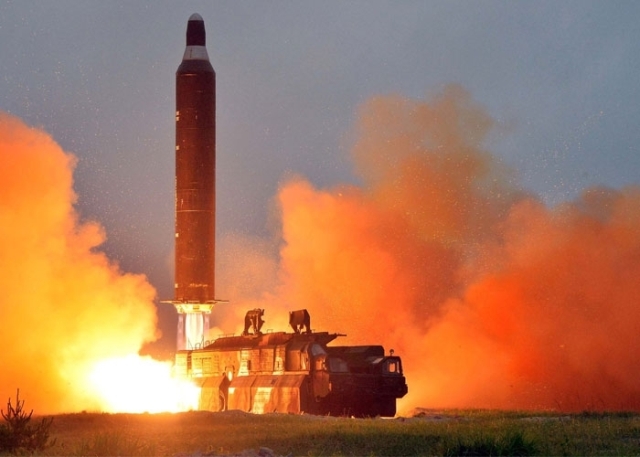 Kuzey Kore’den En Çılgın Füze Denemesi