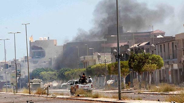 Libya’da Hava Üssüne Saldırı: 141 ölü