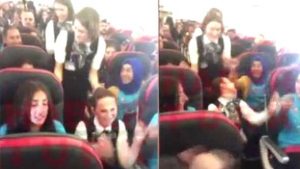 Havada Hosteslerle Halay Keyfi (Video)