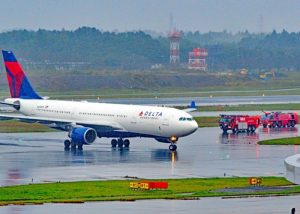 Delta Uçağı Narita’yı Alarma Geçirdi!