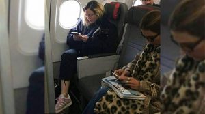 Madonna 200 TL’lik  Ekonomide Uçtu