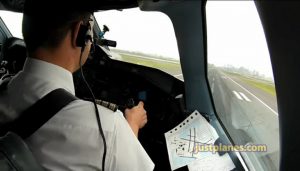 Sert İnişte Kokpitte Yaşananlar (Video)
