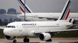 AIR FRANCE 3 ÜLKEYE UÇUŞLARI DURDURDU