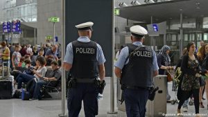 Frankfurt Havalimanı’nda Uyuşturucu Baskını