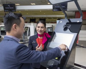 HAVALİMANINDA PASAPORTSUZ GEÇİŞ DEVRİMİ