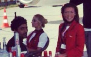REKLAM YÜZÜ HOSTESTEN HAVAYOLUNA DAVA