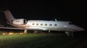 PİSTTEN ÇIKAN ÖZEL JET HAVALİMANINI KAPATTI