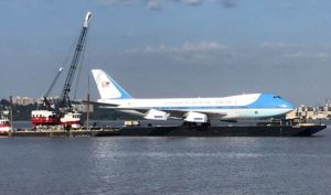 AİR FORCE ONE MÜZEYE TAŞINDI (VİDEO)