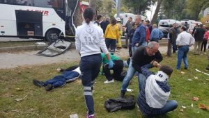 THY SERVİS ARACI KAZA YAPTI YARALILAR VAR…