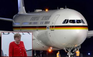 MERKEL’İN UÇAĞI ACİL İNİŞ YAPTI