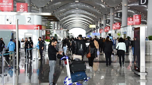 HAVA YOLCUSU 2 AYDA 33 MİLYONA DAYANDI