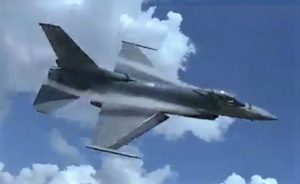 F-16’DAN NEFES KESEN ALÇAK GEÇİŞ (VİDEO)