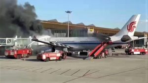 A330 HAVALİMANINDA ALEV ALDI (VİDEO)