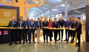 “LUXURY SQUARE” İSTANBUL HAVALİMANI’NDA AÇILDI