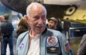 EFSANE ASTRONOT HAYATINI KAYBETTİ