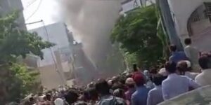 PAKİSTAN’DA YOLCU UÇAĞI DÜŞTÜ (VİDEO)