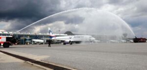 SUNEXPRESS UÇUŞLARA İZMİR’DEN BAŞLADI