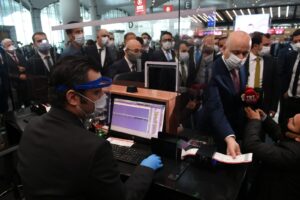 İSTANBUL HAVALİMANI’NDAN İLK UÇUŞ GERÇEKLEŞTİ