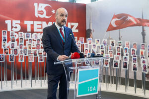 İSTANBUL HAVALİMANI’NDA 15 TEMMUZ SERGİSİ