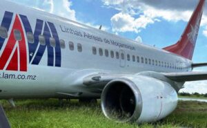 BOEING 737 BÜYÜK TEHLİKE ATLATTI
