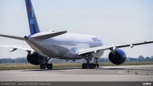 YENİ HAVAYOLUNA İLK A350 TESLİMATI