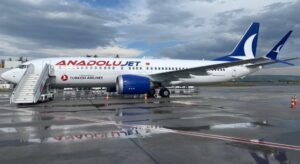 ANADOLUJET TAKSİ YOLUNDAN ÇIKTI