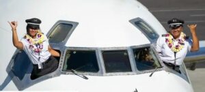 ANNE-KIZ PİLOT B717’İ BİRLİKTE UÇURDU