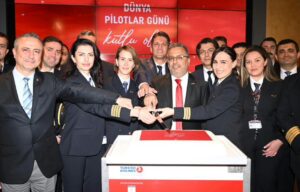 THY’DE PİLOTLAR GÜNÜ KUTLANDI