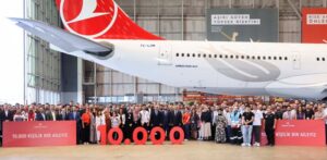 THY TEKNİK’TE 10 BİN KUTLAMASI