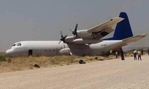 YARDIM UÇAĞI PİSTTEN ÇIKTI