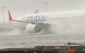 HAVALİMANINDA SEL FELAKETİ (VİDEO)