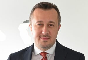 TAV ALMATI’YA GÖKER KÖSE’Yİ ATADI