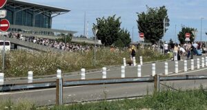 BASEL HAVALİMANI’NDA BOMBA ALARMI!