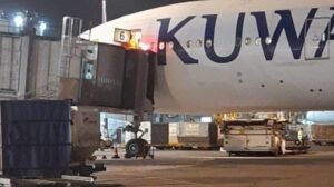 KÖRÜK ÇÖKTÜ UÇAĞIN KAPISI KOPTU