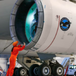 MOTOR KRİZİ: YÜZLERCE UÇAK YERDE KALDI