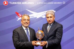 THY VE AJET MISIR UÇUŞLARINI ARTIRIYOR