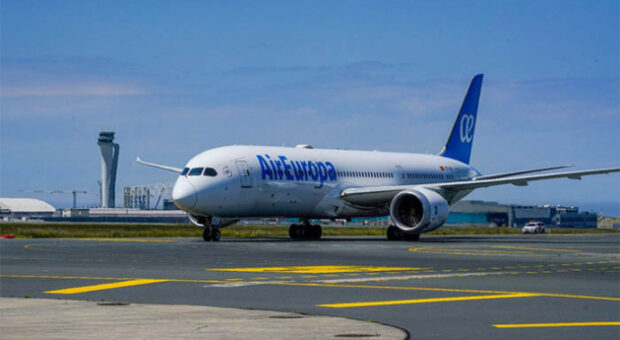 AIR EUROPA İGA’YA UÇUŞLARA BAŞLADI