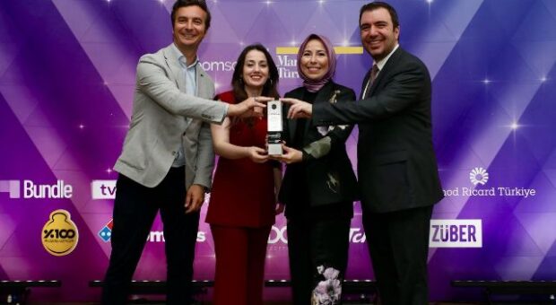SABİHA GÖKÇEN’E DİJİTAL BAŞARI ÖDÜLÜ