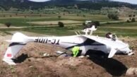EĞİTİM UÇAĞI TARLAYA ACİL İNDİ