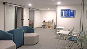 İZMİR’DE SESSİZ ODA HİZMETE AÇILDI