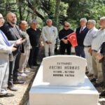 VECİHİ HÜRKUŞ KABRİ BAŞINDA ANILDI