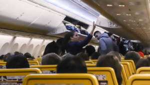 YOLCU PASAPORTU YEDİ ORTALIK KARIŞTI