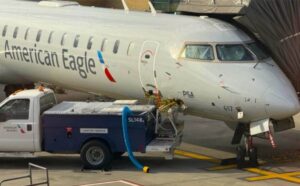 APRON ARACI UÇAĞI PARÇALADI