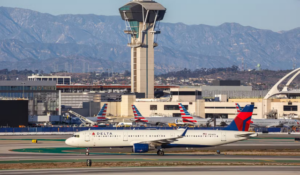 LOS ANGELES’TA TÜM UÇUŞLAR DURDU