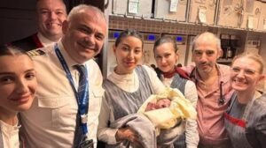 THY UÇAĞINDA SÜRPRİZ DOĞUM