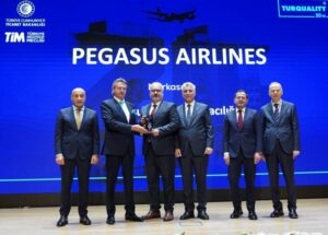 PEGASUS’A HİZMET İHRACATI ÖDÜLLERİ