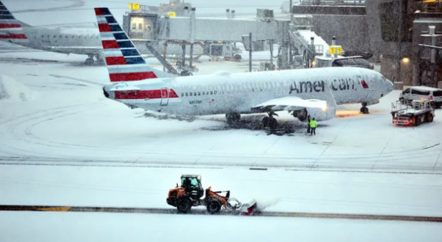 KARA KIŞ ABD’DE UÇUŞLARI DURDURDU