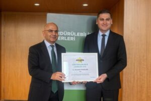 İGA CEO’SU BİLGEN’E BÜYÜK ONUR