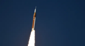 54 YIL SONRA AYA  İNSANLI YOLCULUK BAŞLADI