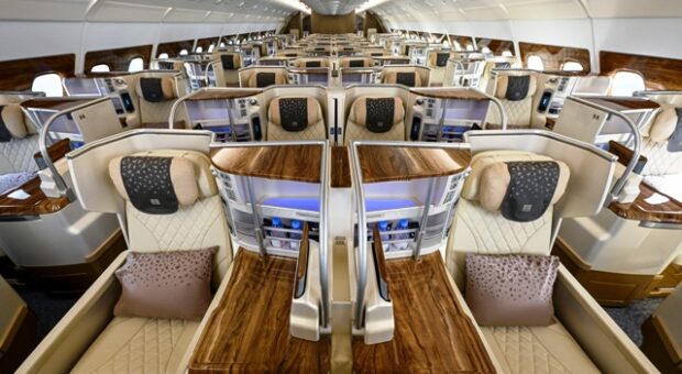 EMIRATES YENİLENEN İLK A380’LE UÇTU
